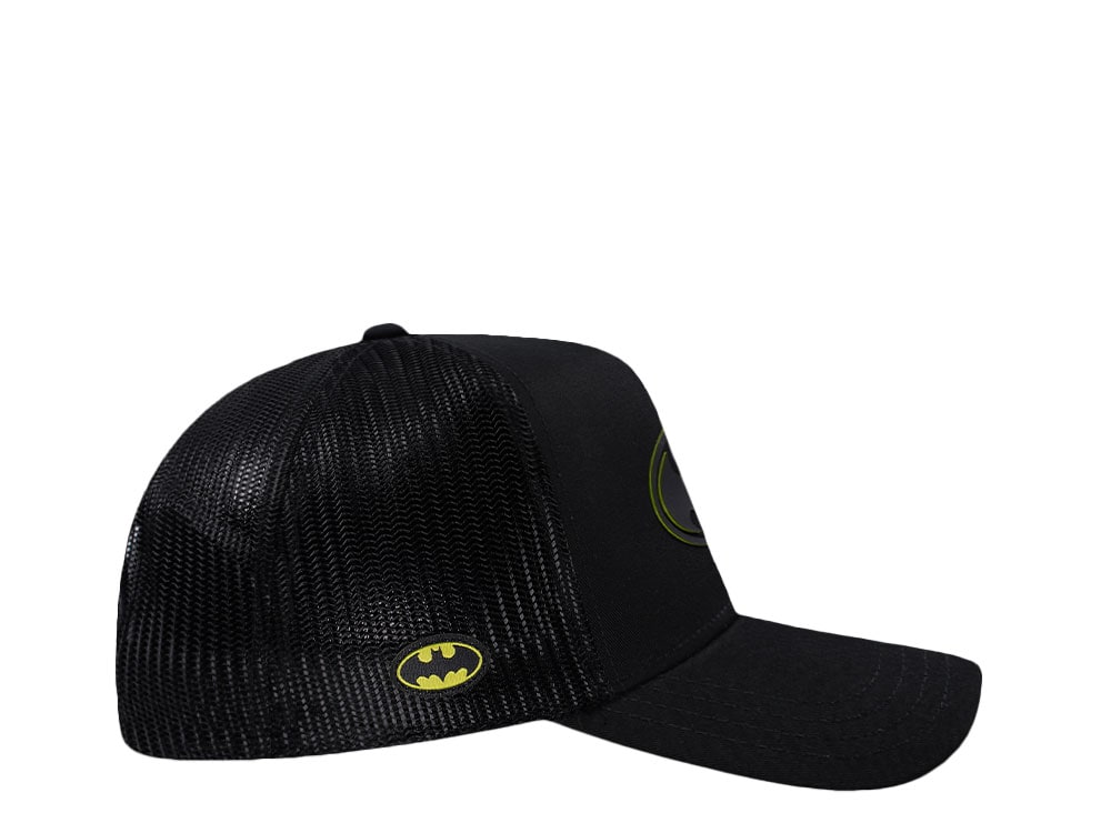 Capslab DC Comics Batman Black Trucker Snapback Cap
