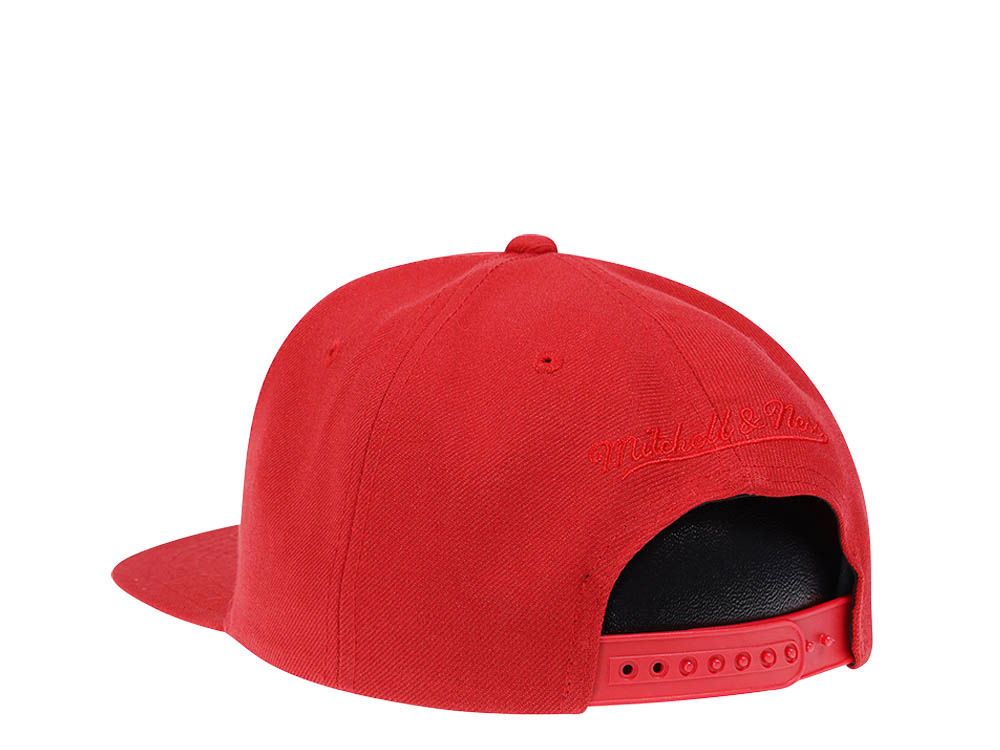 Mitchell & Ness Atlanta Hawks Red Hardwood Classic Snapback Cap
