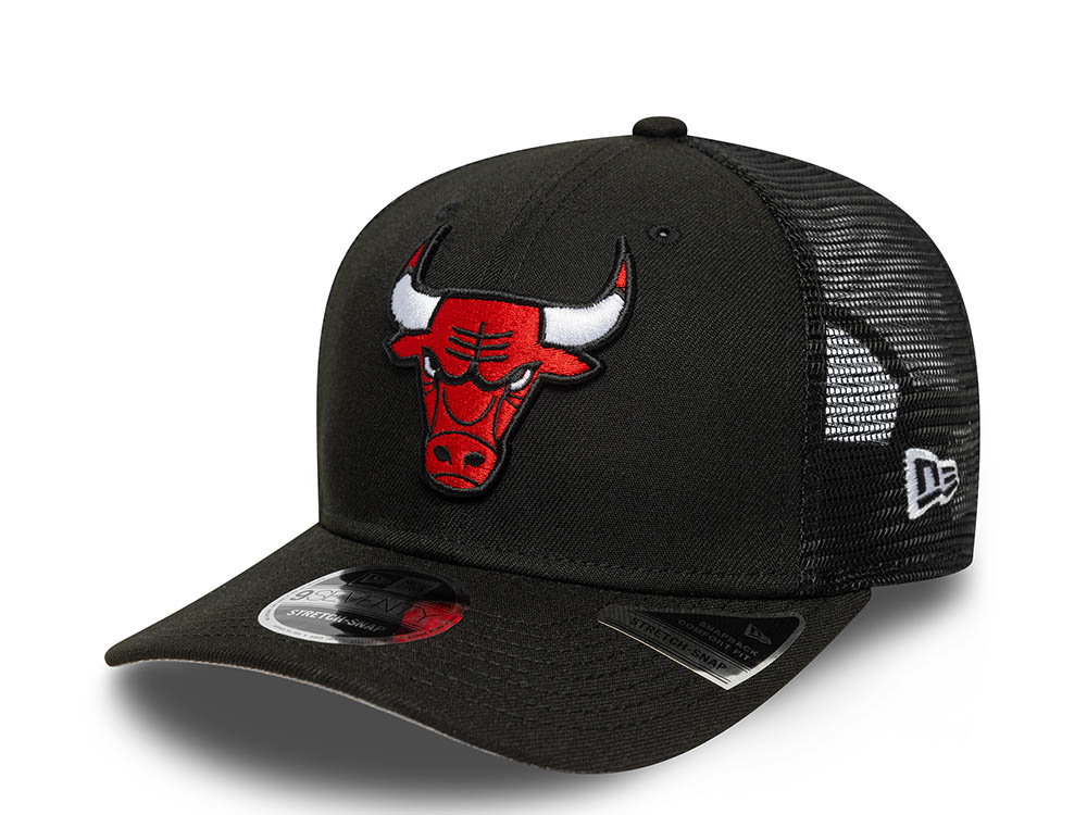 New Era Chicago Bulls Essential 9Seventy Trucker Snapback Cap