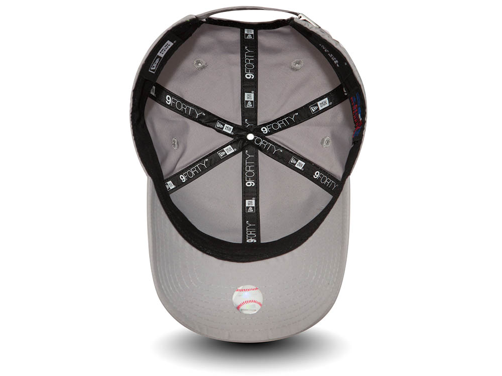 New Era New York Yankees Gray Flawless 9Forty Strapback Cap