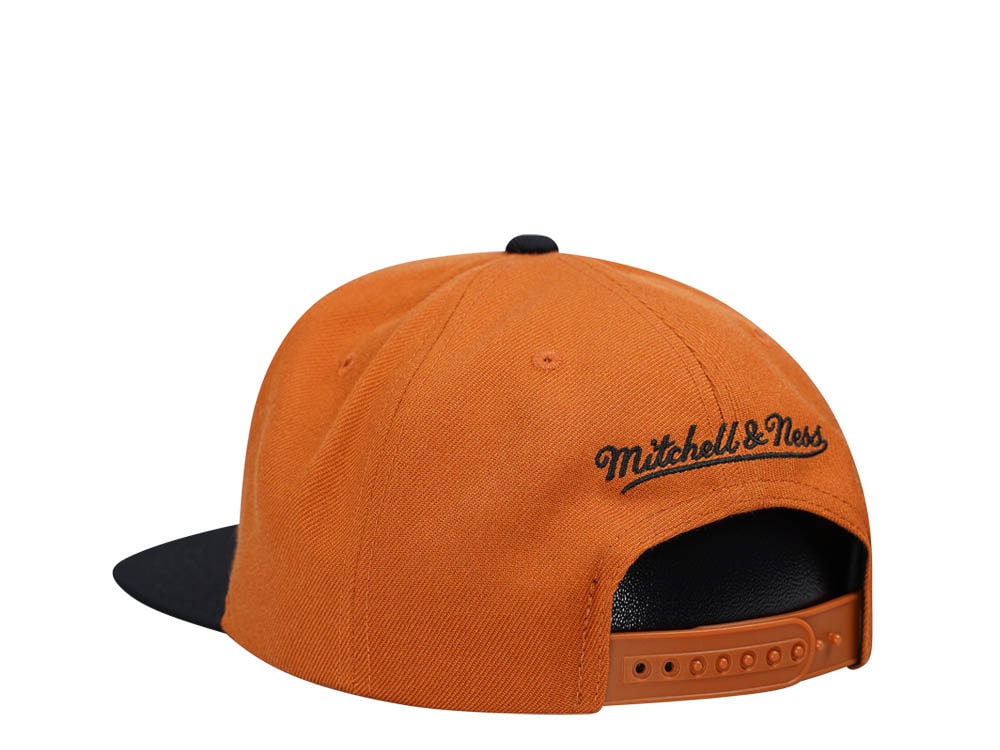 Mitchell & Ness University of Texas Team Two Tone 2.0 Snapback Cap
