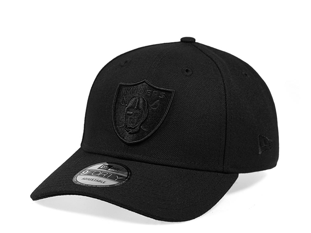 New Era Las Vegas Raiders All Black 9Forty Strapback Cap