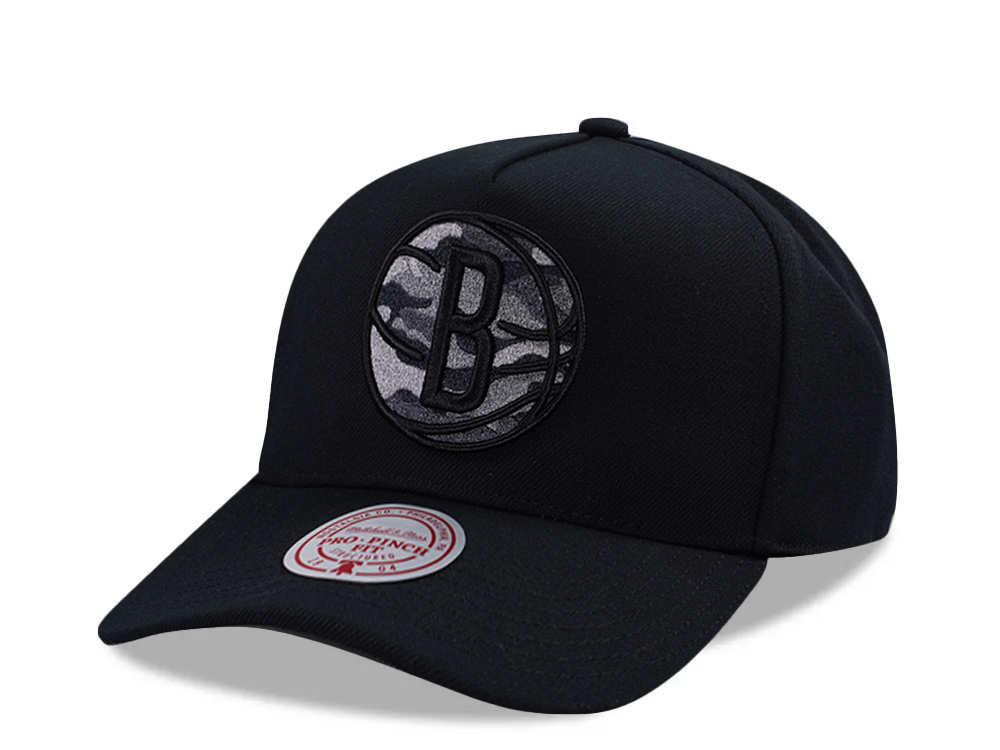 Mitchell & Ness Brooklyn Nets 404 Club Camo Black Edition Pro Pinch Fit Snapback Cap