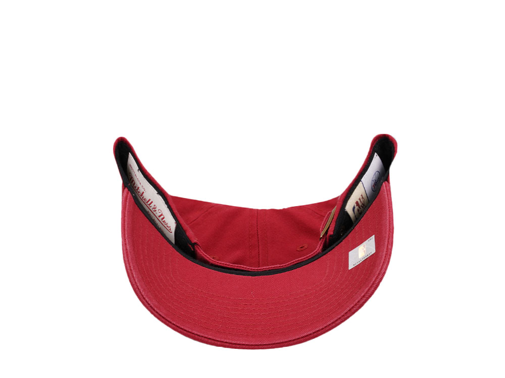 Mitchell & Ness Miami Heat Golden Hour Glaze Red Dadhat Strapback Cap