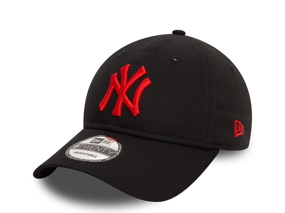 New Era New York Yankees Essential League Black And Red 9Twenty Strapback Cap