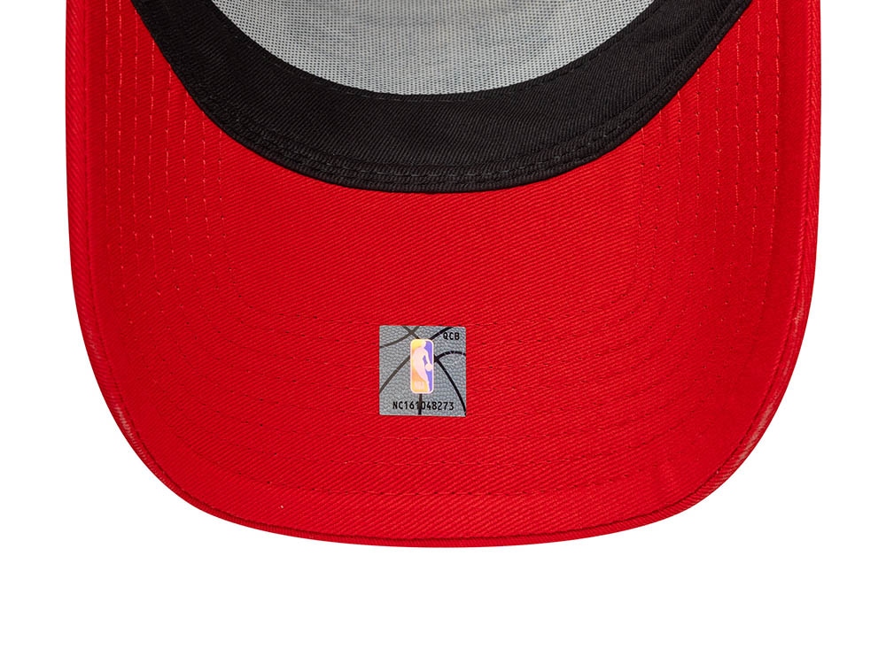 New Era Chicago Bulls 6 Time NBA Champions Edition 9Forty A Frame Trucker Snapback Cap