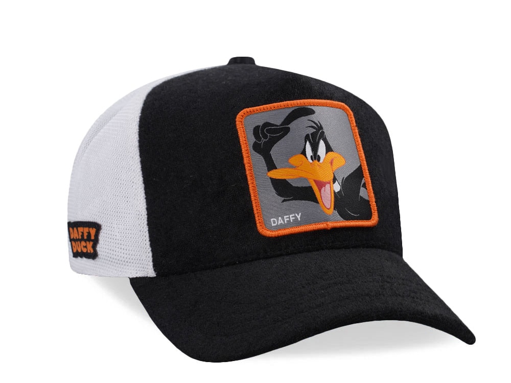 Capslab Looney Tunes Daffy Duck Black Trucker Snapback Cap