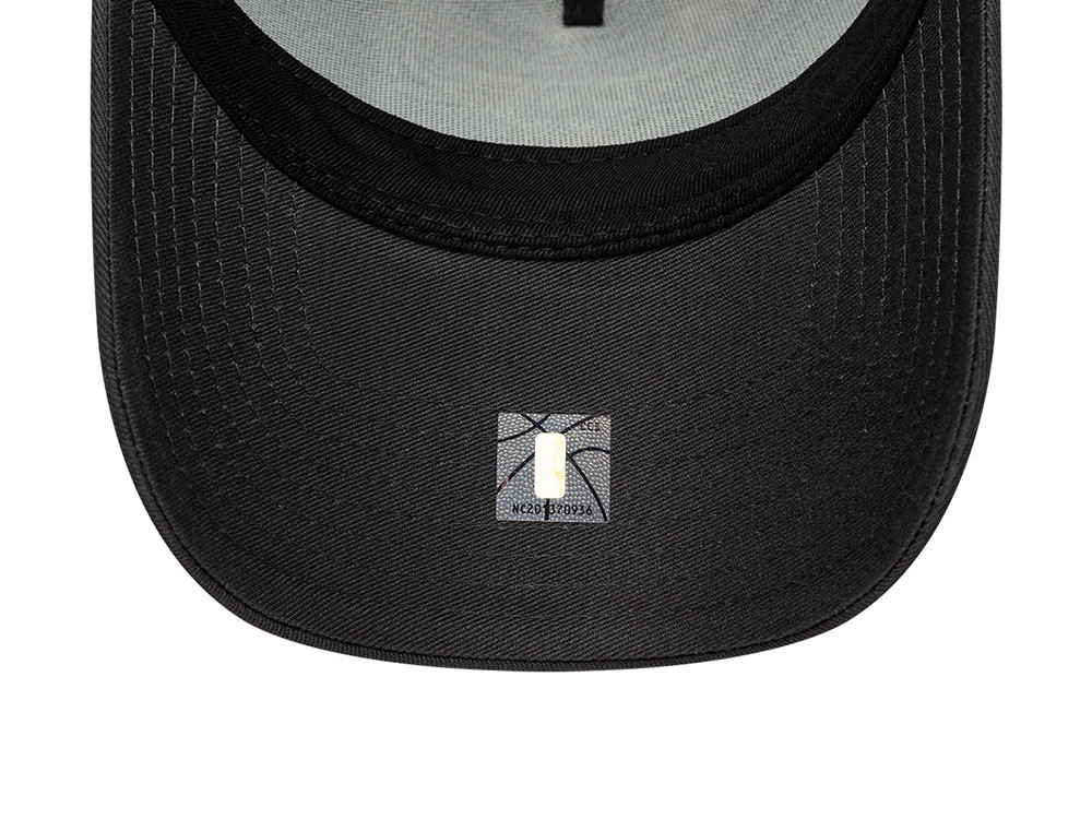 New Era Chicago Bulls Outline Black Edition 9Forty A Frame Trucker Snapback Cap
