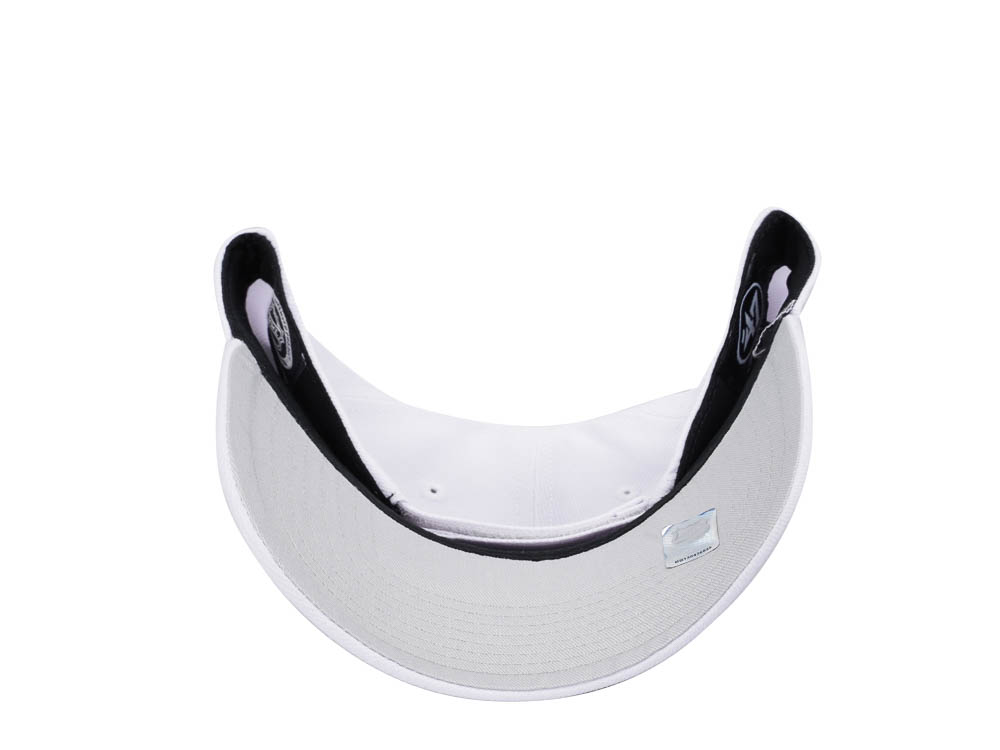 47Brand Chicago Blackhawks White MVP Snapback Cap