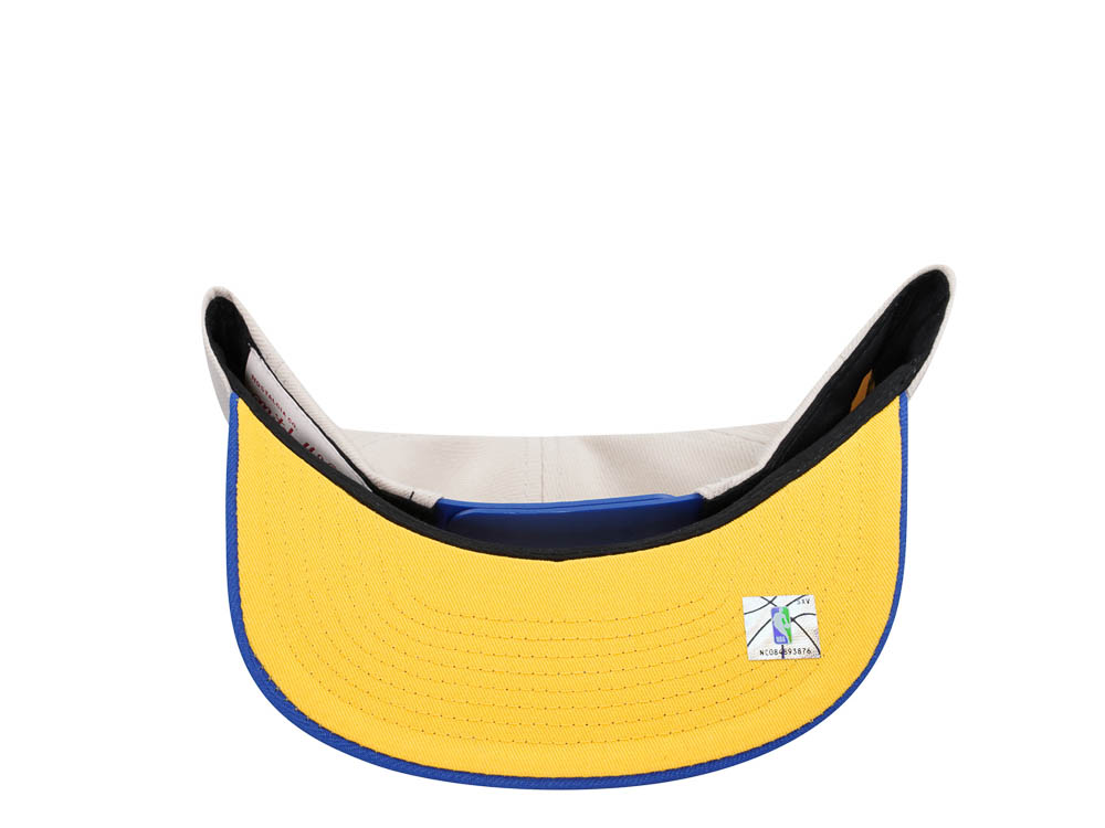 Mitchell & Ness Golden State Warriors Sail Off White Two Tone Snapback Cap
