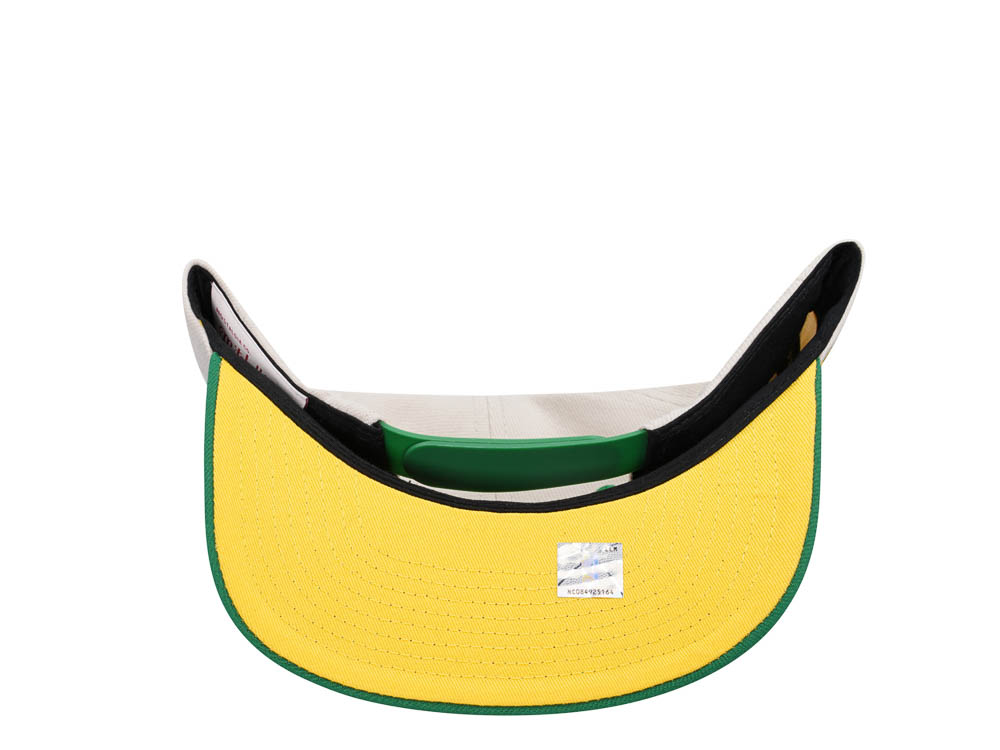 Mitchell & Ness Seattle Supersonics Sail Off White Two Tone Snapback Cap