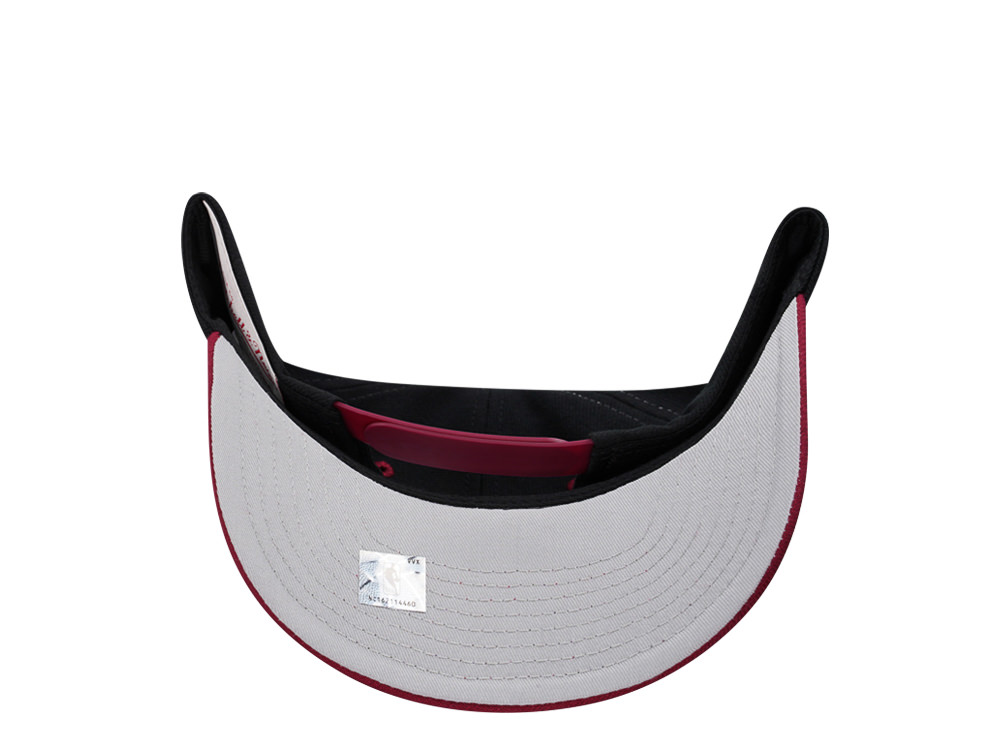 Mitchell & Ness Miami Heat Classic Pro Crown Fit Snapback Cap