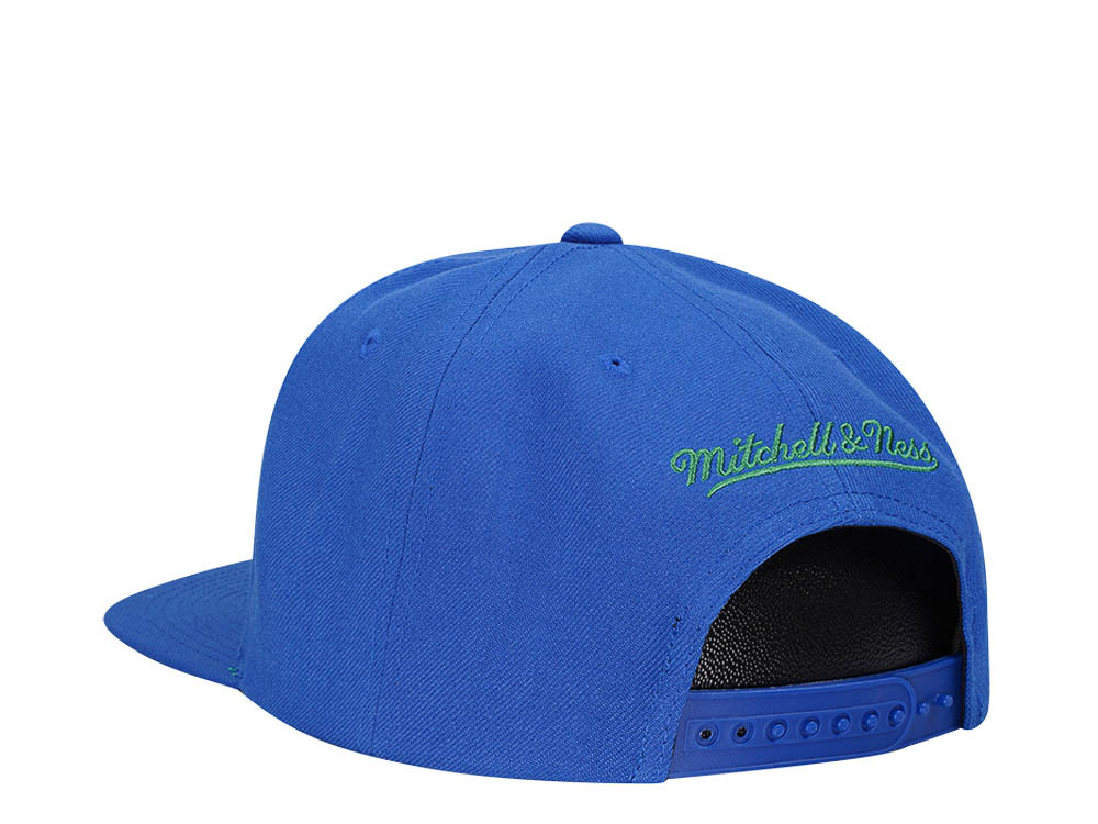 Mitchell & Ness Hartford Whalers Alternate Flip Vintage Snapback Cap