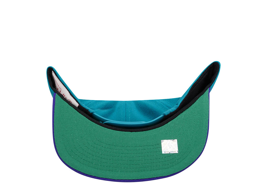Mitchell & Ness Charlotte Hornets Breakthrough Two Tone Snapback Cap