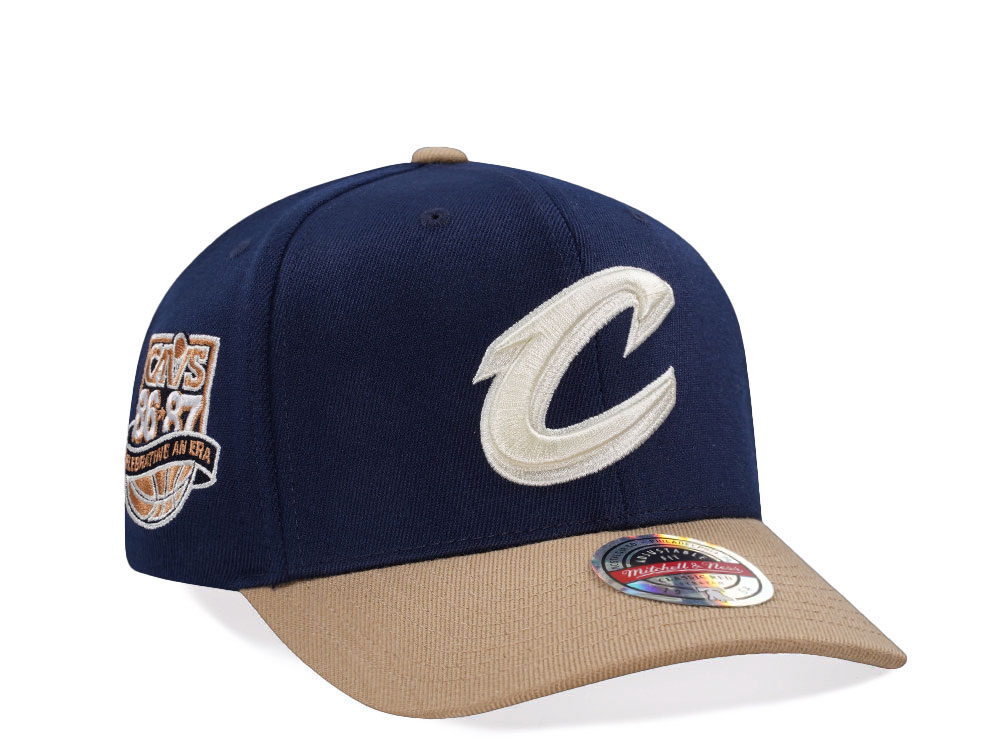 Mitchell & Ness Cleveland Cavaliers Sand Storm Classic Red Stretch Snapback Cap