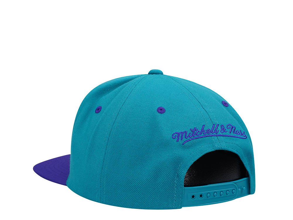 Mitchell & Ness Charlotte Hornets Breakthrough Two Tone Snapback Cap