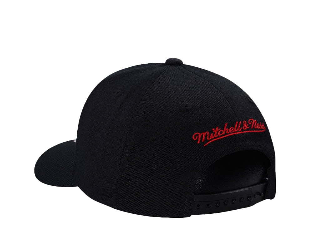 Mitchell & Ness Olive Pinscript Classic Red Stretch Snapback Cap