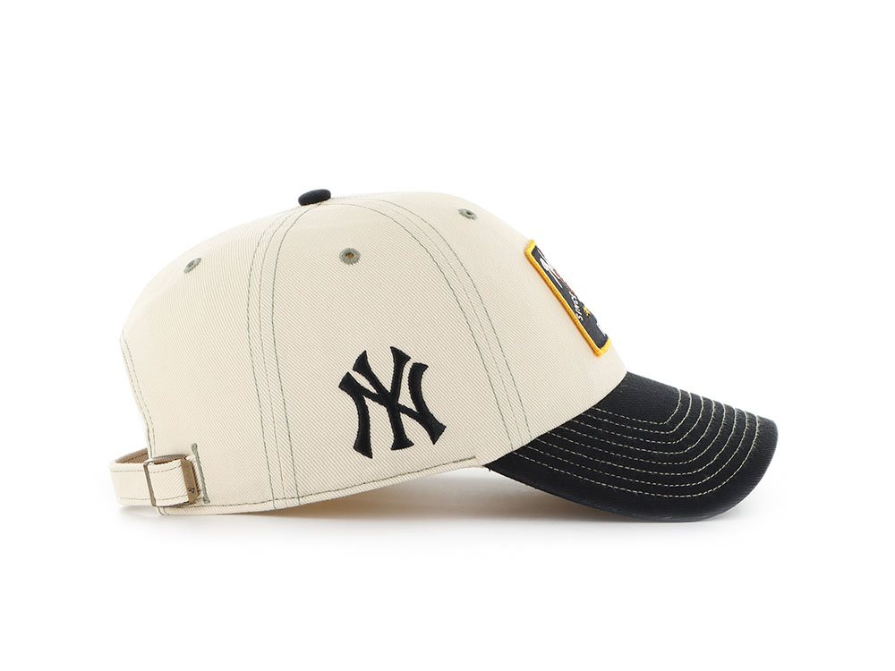 47 Brand New York Yankees Keepsake White Clean Up Strapback Cap