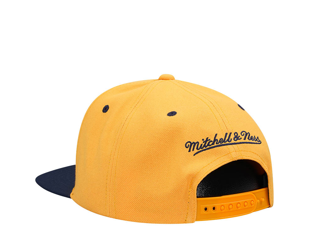 Mitchell & Ness Golden State Warriors Breakthrough Two Tone Snapback Cap