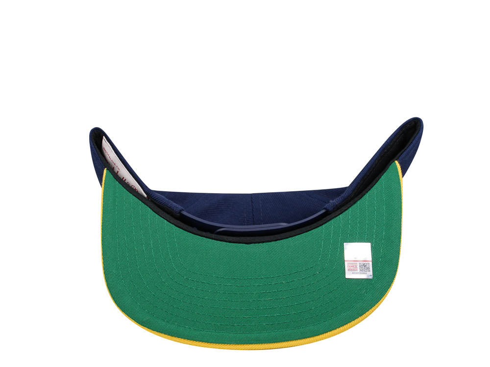 Mitchell & Ness  Marquette University Team Two Tone 2.0 Throwback Edition Snapback Cap