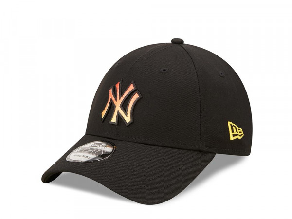 New Era New York Yankees Gradient Infill Black 9Forty Strapback Cap