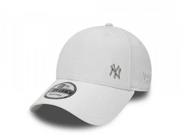 New Era New York Yankees White Basic Flawless 9Forty Strapback Cap